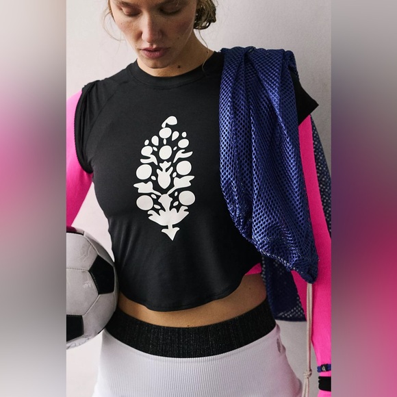 NWOT FREE PEOPLE MOVEMENT Tempo On Repeat Logo Short-Sleeve Tee MSRP $48 - Picture 12 of 14